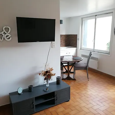 Au Chant Des Oiseaux فندق مبيت وإفطار 3*