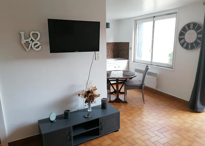 Au Chant Des Oiseaux Alojamento de Acomodação e Pequeno-almoço 3*